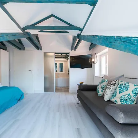 Konukevi Euroadria 4*